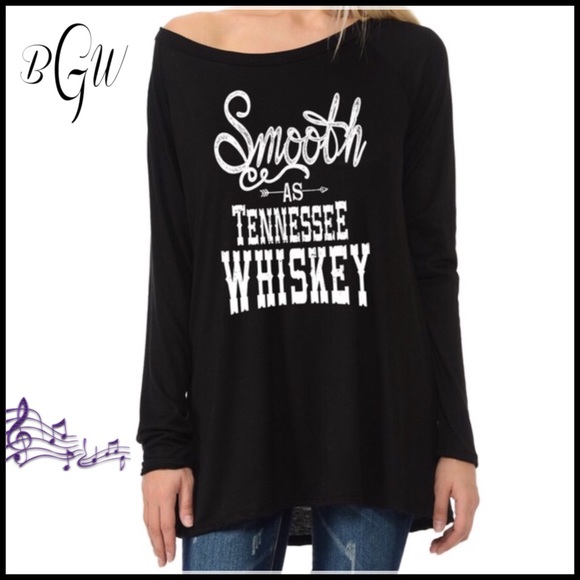 Boutique with Grace Tops - 5⭐️Best Oversized Graphic Tee